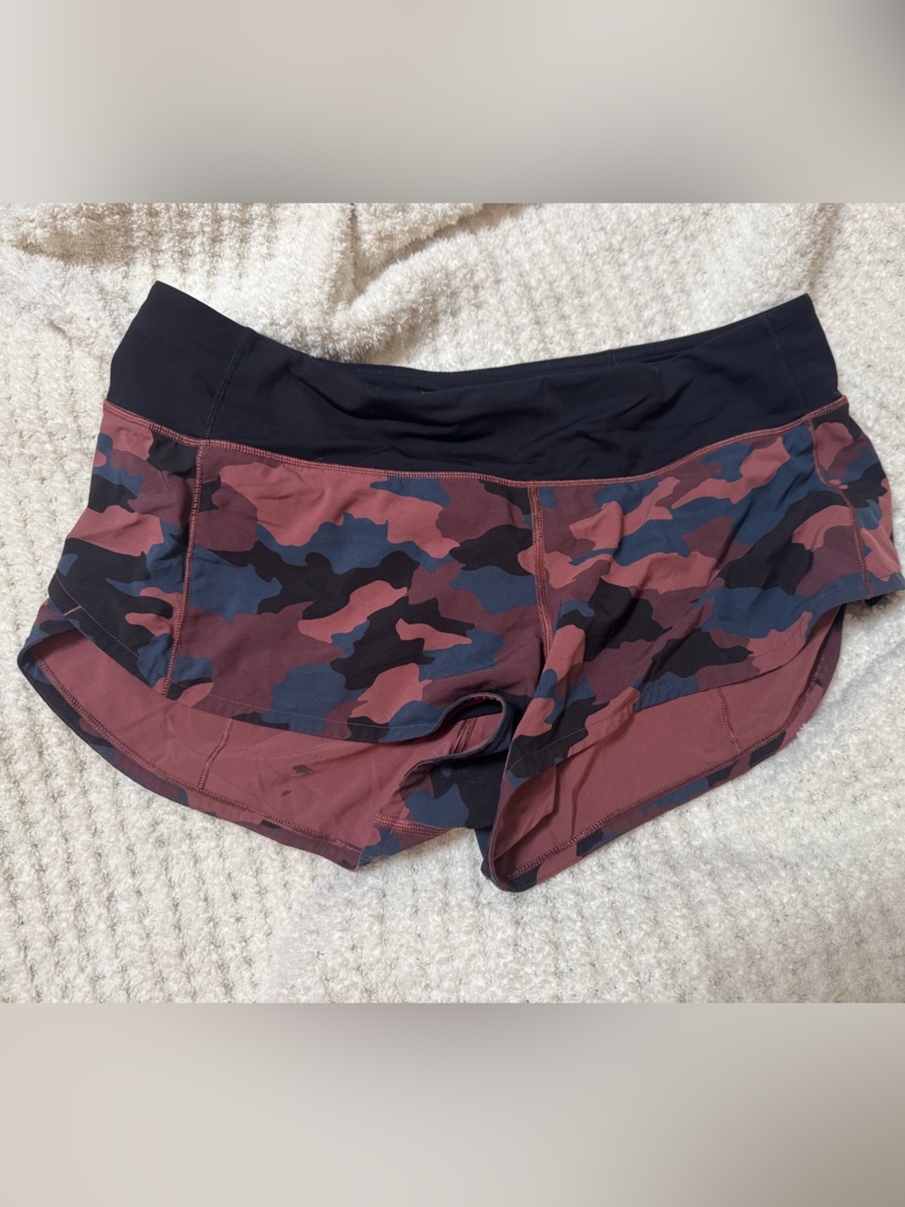High-Rise LuluLemon Speed Up Camo Performance Women’s Shorts - Rust/Black